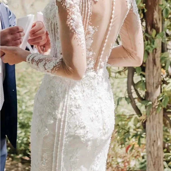 Pronovias Pickford Wedding Dress - Picture 6 of 8